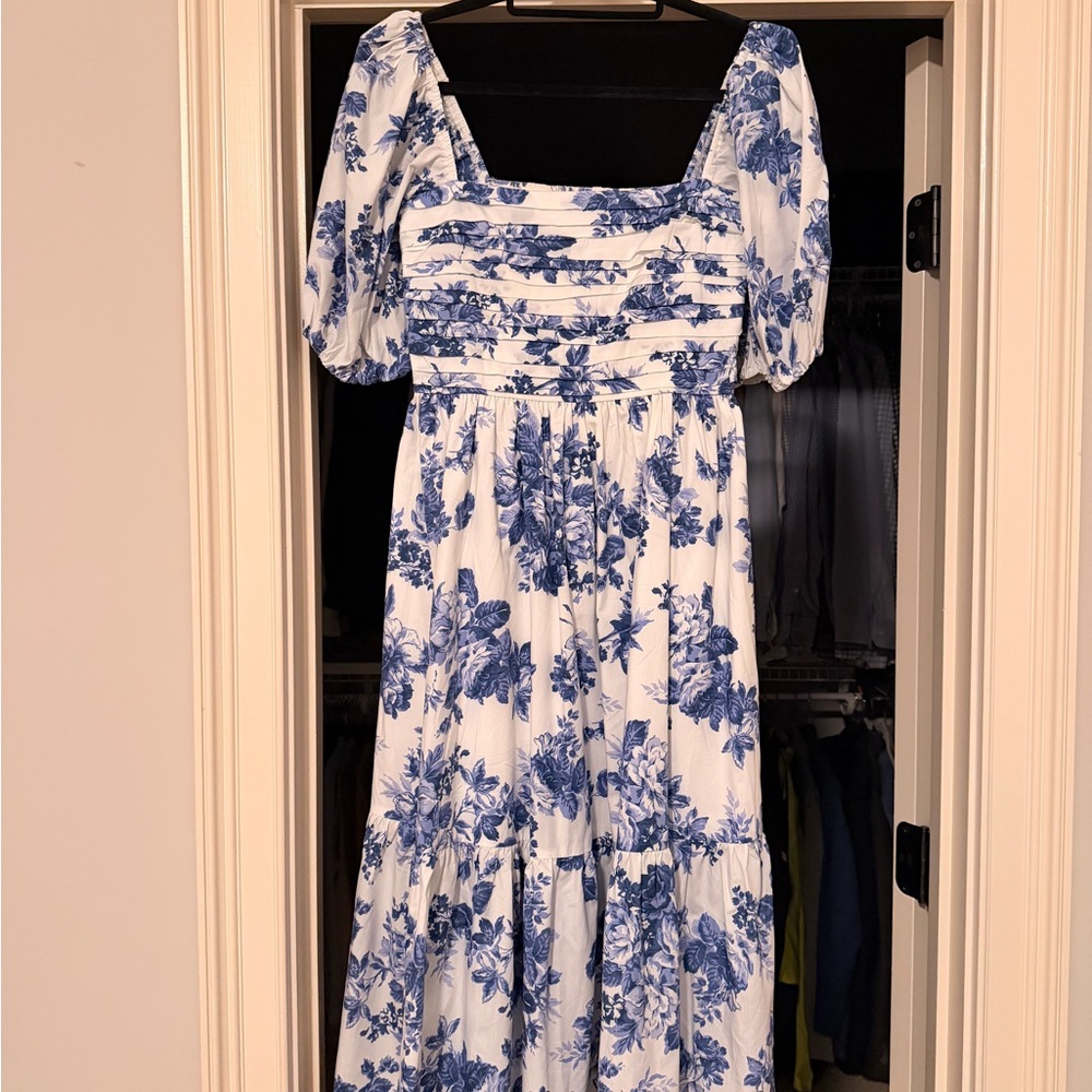 Abercrombie & Fitch Emerson Poplin Puff Sleeve Midi Floral Blue and White Dress